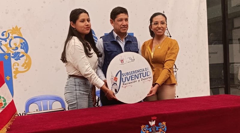 Parlamento Universitario 2024: Una plataforma para la participación política juvenil en Arequipa