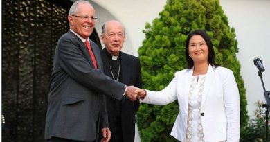 PPK CULPA A KEIKO FUJIMORI DE CRISIS EN EL PAÍS: PPK CULPA A KEIKO FUJIMORI DE CRISIS EN EL PAÍS: