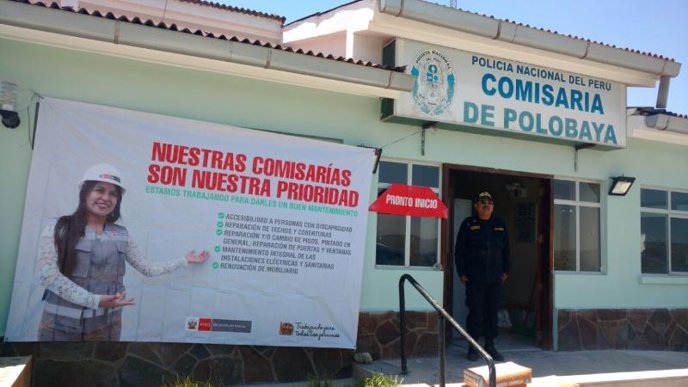 EFECTIVOS DE LA PNP AYUDAN A ADULTA MAYOR: