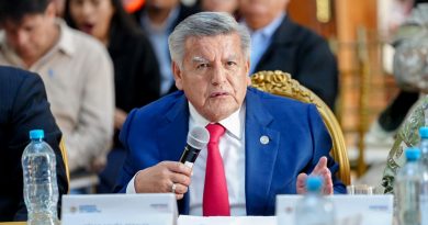 CÉSAR ACUÑA CULPA A LA PRENSA DE SU DERROTA ELECTORAL: